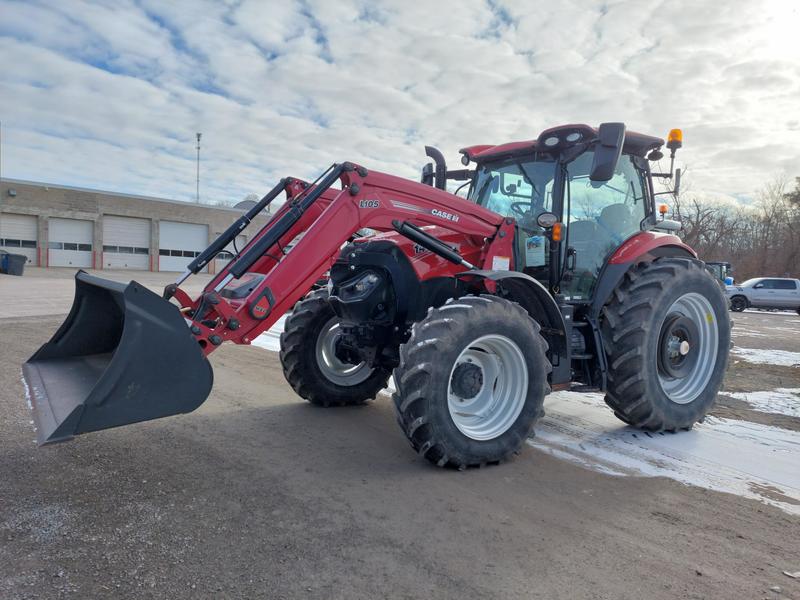 Tractors  CASE IH MAXXUM 145 Photo